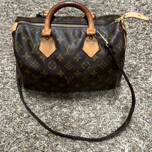 Louis Vuitton Monogram Empreinte Leather Sully PM Satchel (SHF-19494) –  LuxeDH